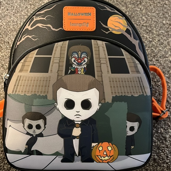 Loungefly Halloween backpack - Picture 3 of 3